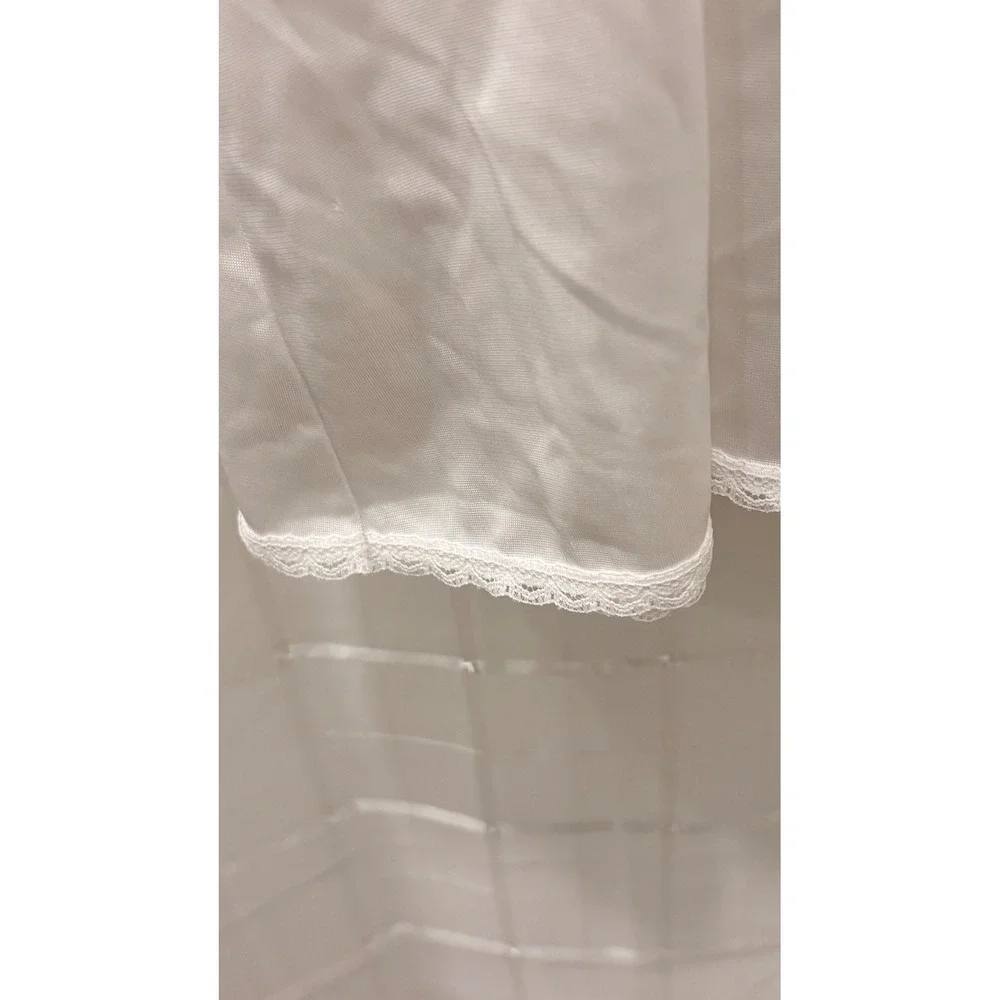 Vassarette White Nylon Full Slip Lace Trim Adjustable Strap Style 10-805 Size 28